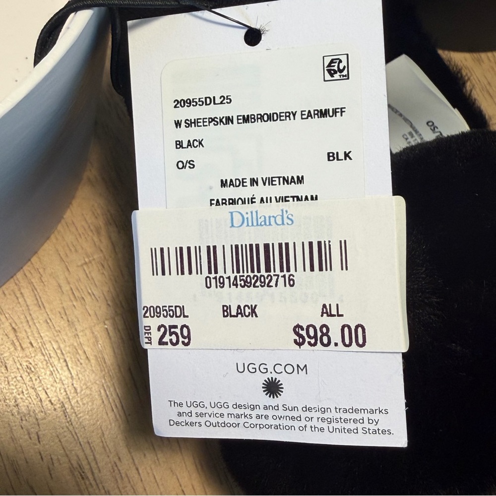 NWT UGG Shearling and Leather Monogram Suede Black Earmuffs - Picture 14 of 16